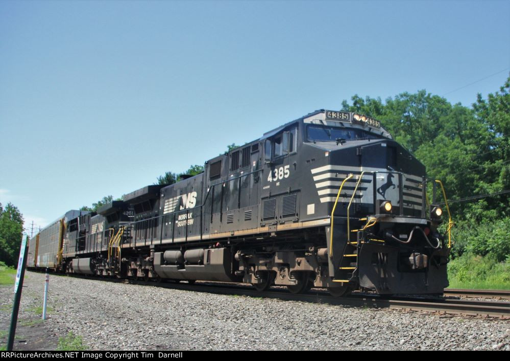 NS 4385 leads 212
